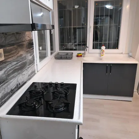 Luxury Duplex In The Center Of Alsancak 아파트